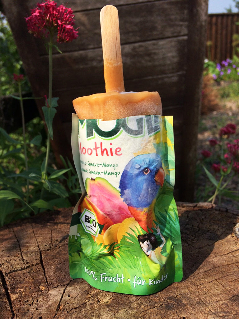 It's summer, it's hot, and to keep our little ones hydrated, freeze everything!