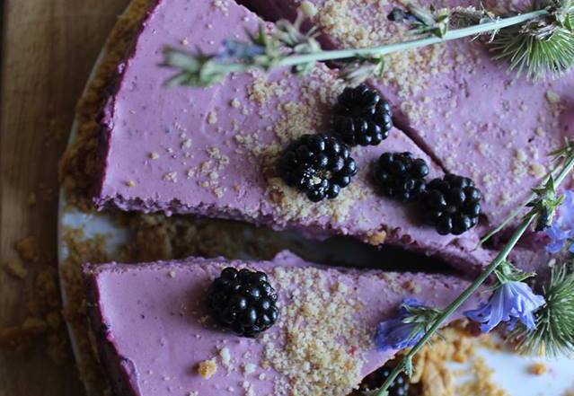 No bake Blackberry Cheesecake from the Holle Kitchen